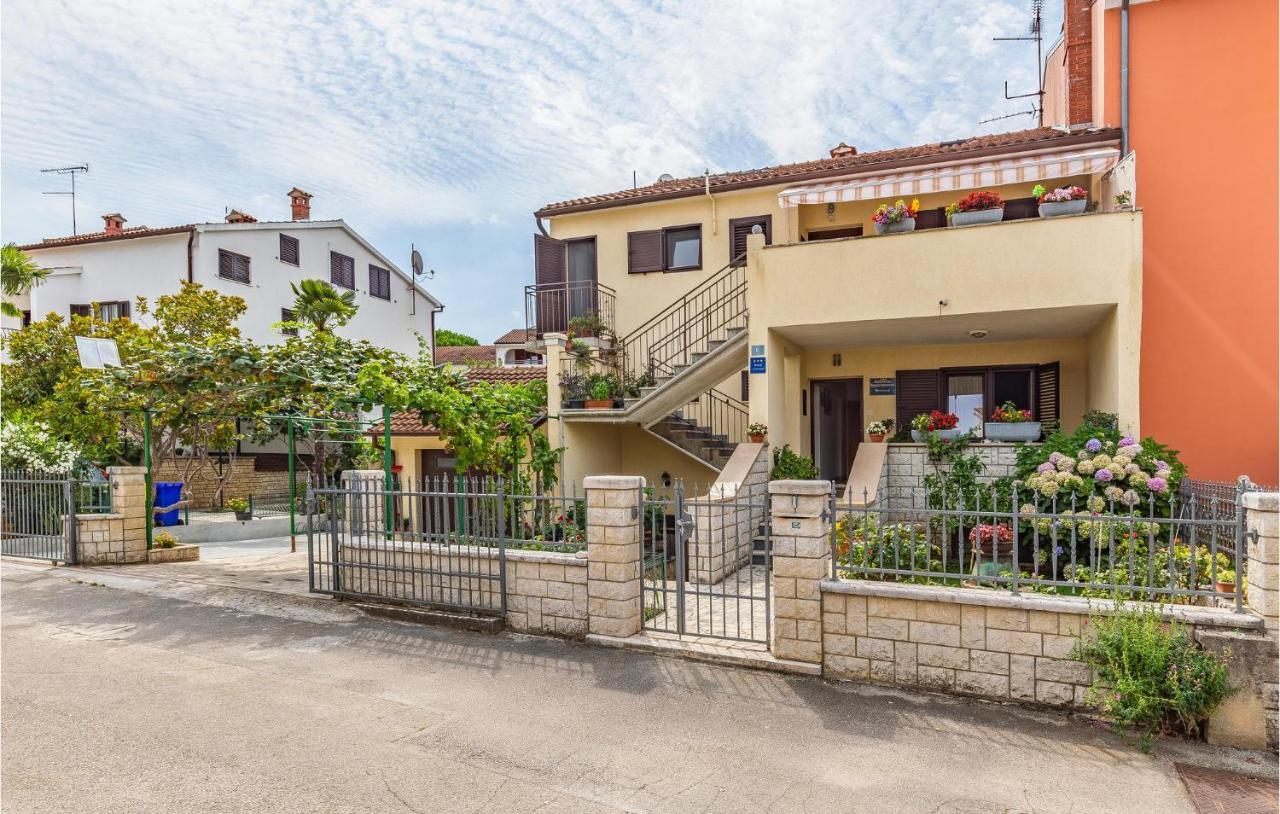 2 Bedroom Stunning Apartment In Rovinj Exterior photo